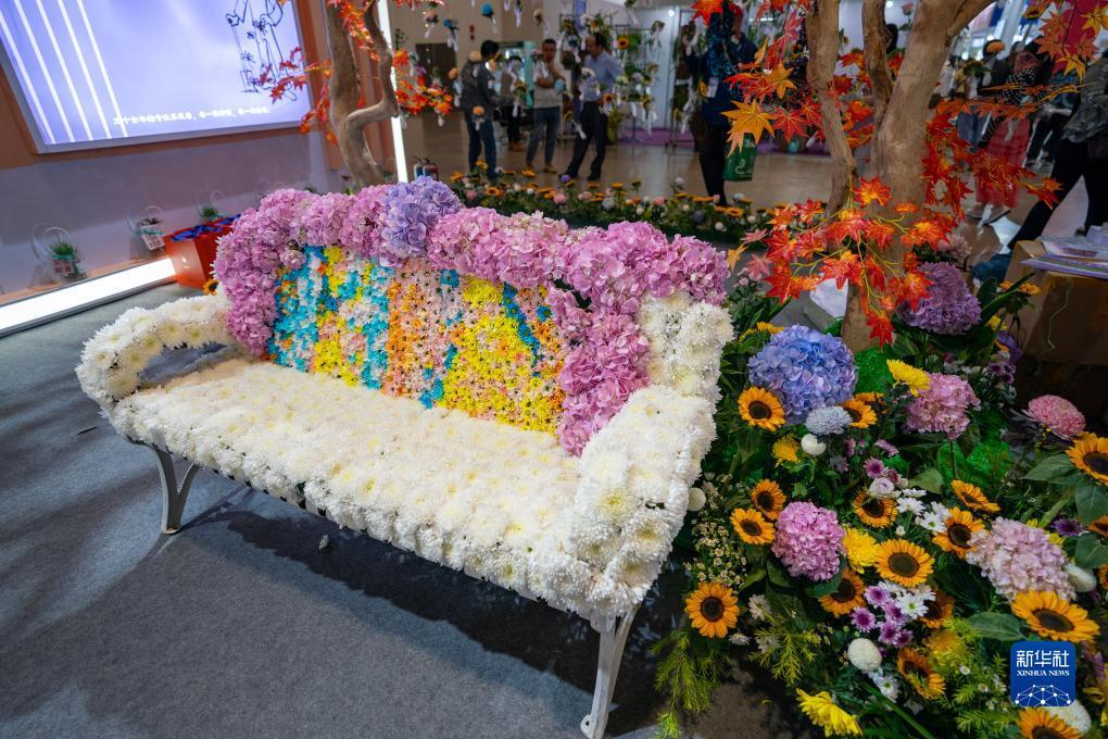 银河炸金花中心